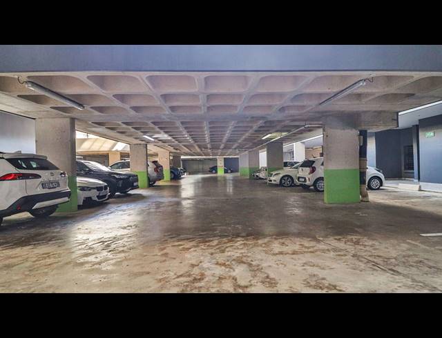 1 BEDROOM APARTMENT FOR SALE IN UMHLANGA RIDGE